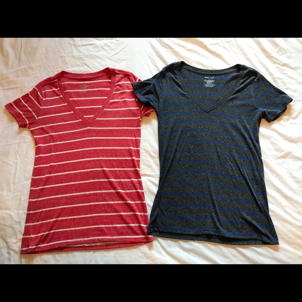 Stripped V-neck Tops